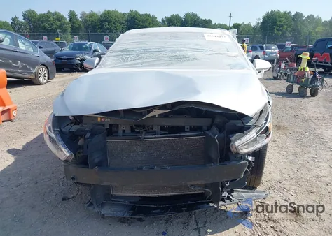 2018 Hyundai Elantra Gt z USA, uszkodzony, nr VIN KMHH35LE1JU060258